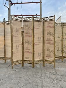 Bình phong tre in tranh đẹp cho phòng khách