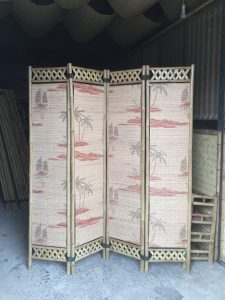 Bình phong tre phong thủy mang lại may mắn và tài lộc.