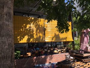 Tại sao nên mua mành tre? 